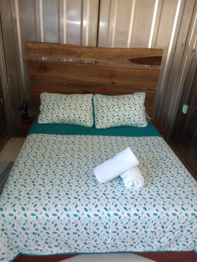 Container House Cahuita Hotel ภายนอก รูปภาพ