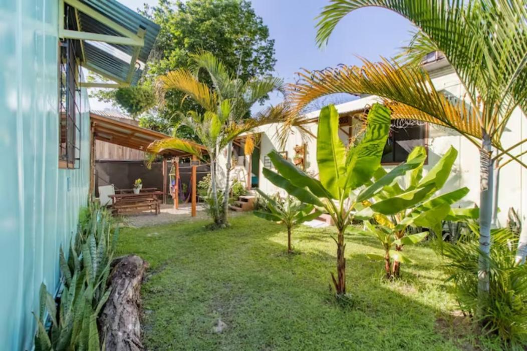 Container House Cahuita Hotel ภายนอก รูปภาพ